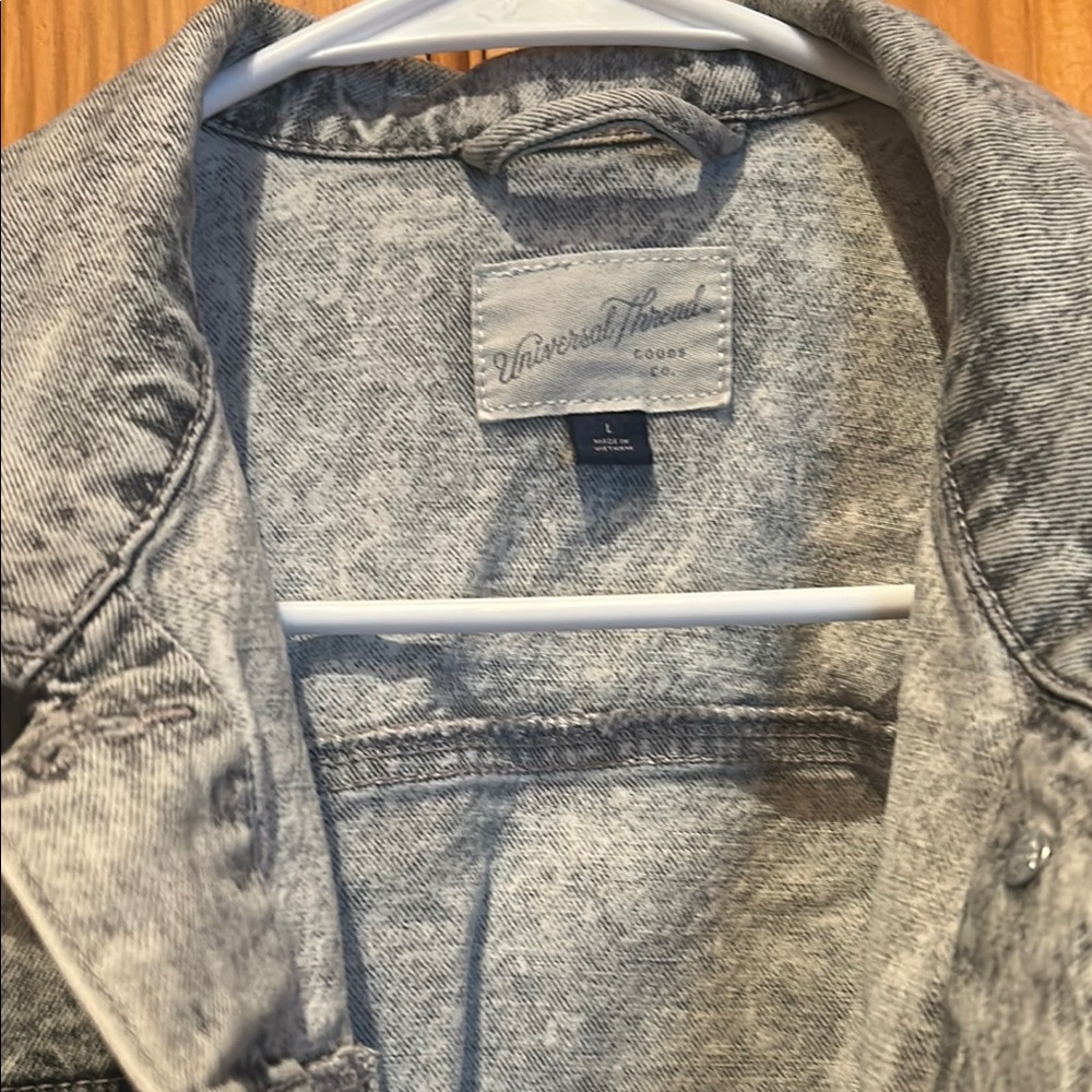 Universal Thread Heather Gray Denim Jacket Large - image 2